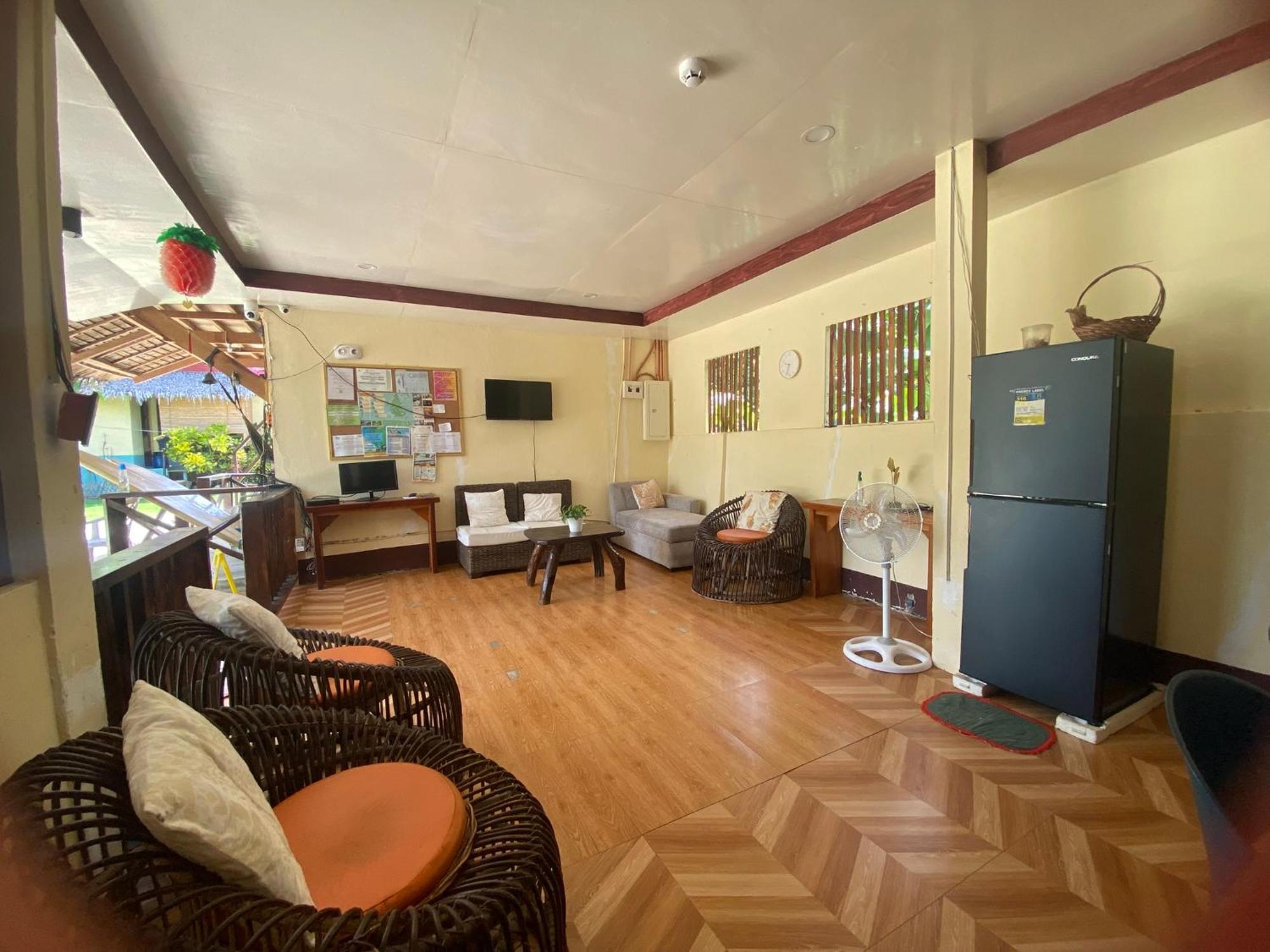 Road Garden Villa جنرال لونا المظهر الخارجي الصورة